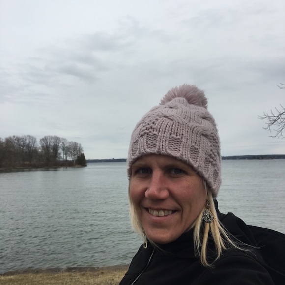 Meet your Posher, Katy - Picture 1 of 1